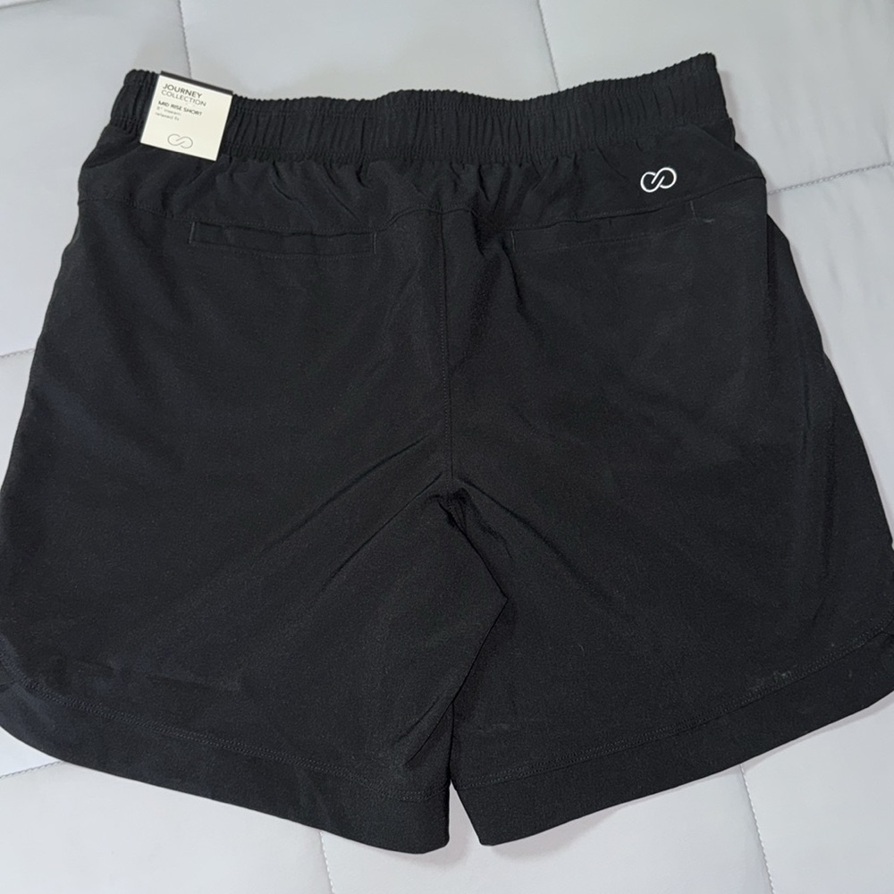 NWT Calia Journey Mid-Rise 8” Shorts - Picture 5 of 9
